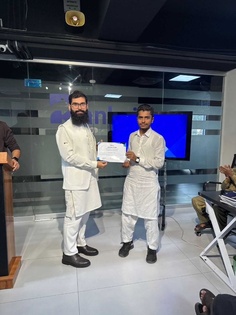 Muhammad Mohiz with Rising Star Certificate at Rankviz